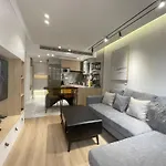 Book And Bed - Sml Center