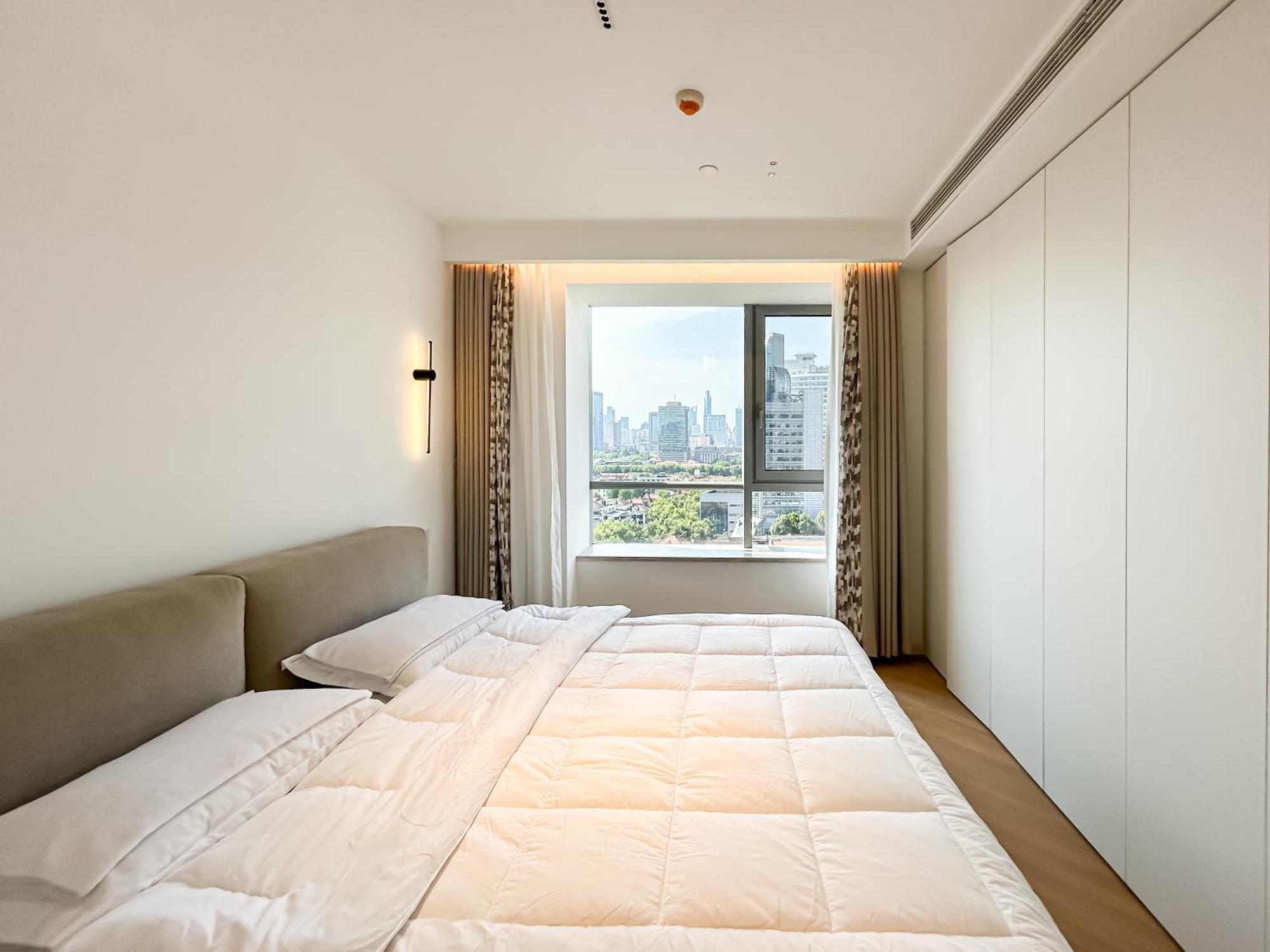 Apartment Book And Bed - Sml Center