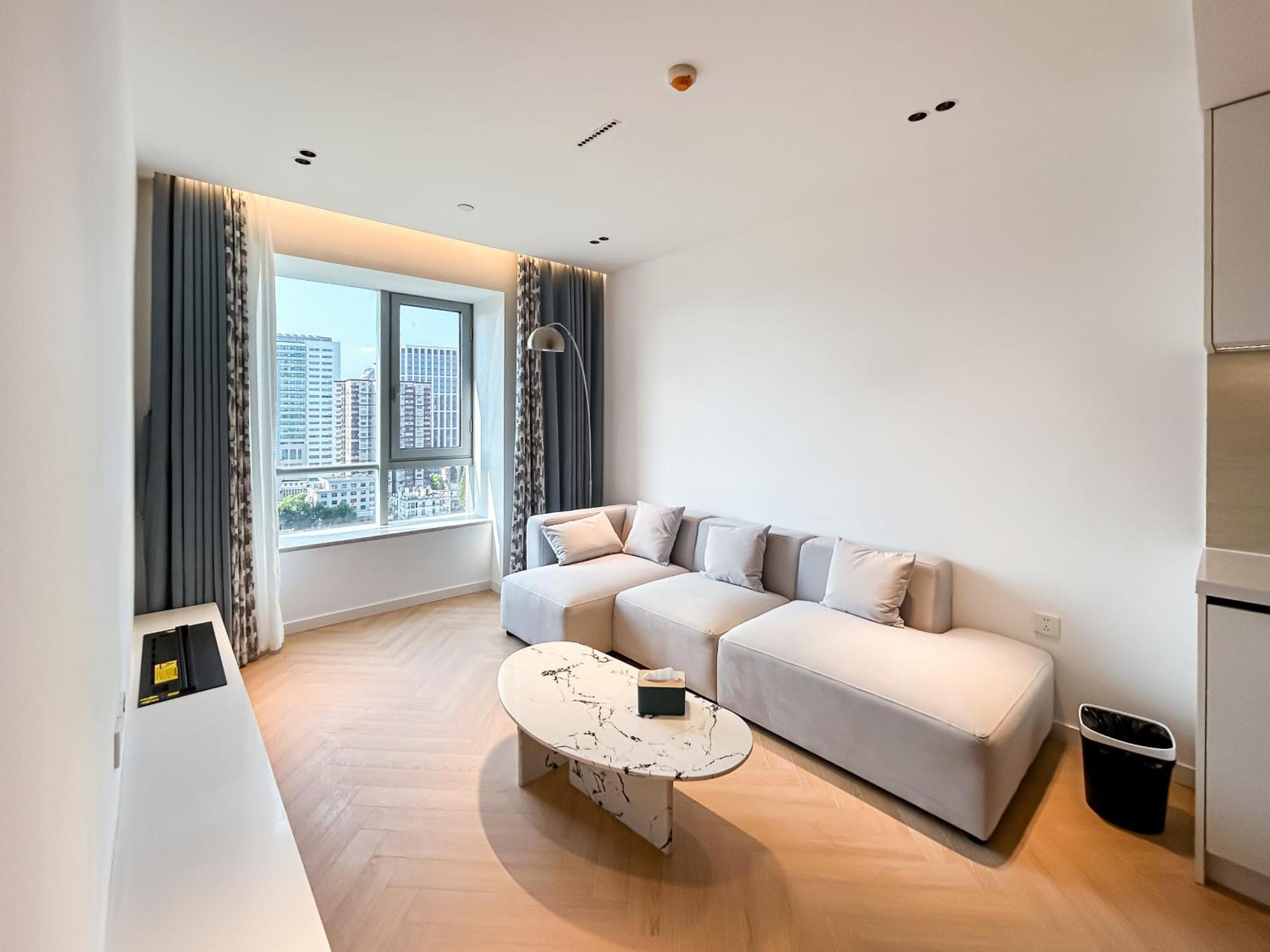 Book And Bed - Sml Center Apartment *