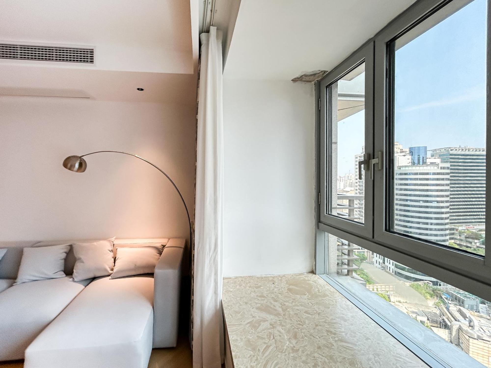 Apartment Book And Bed - Sml Center