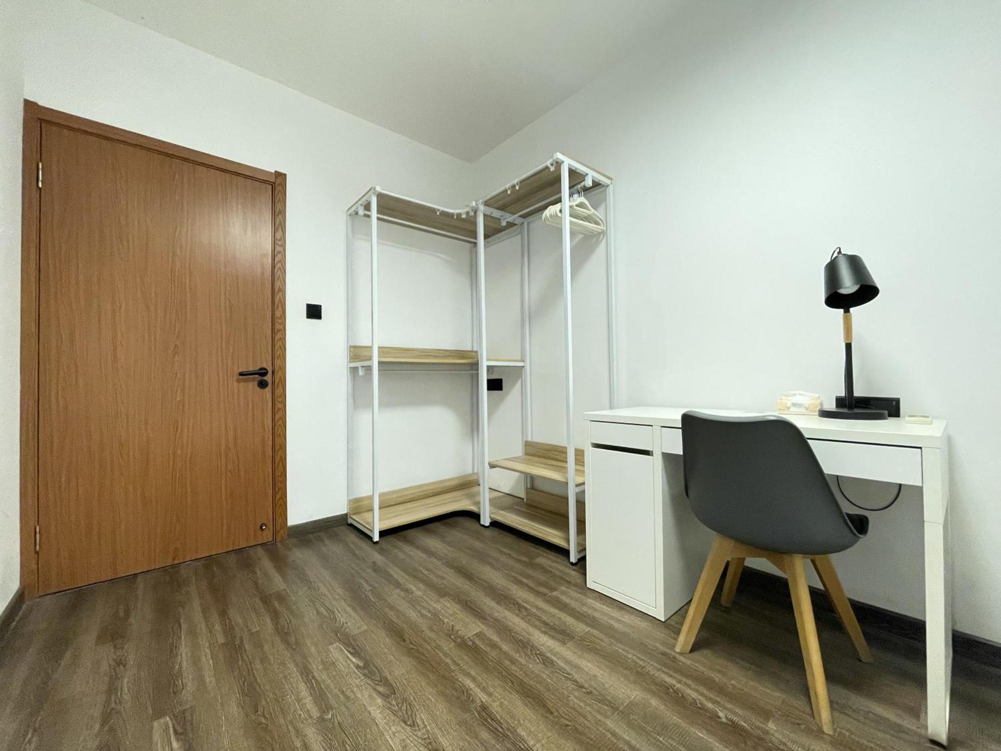 Book And Bed - Sml Center Apartment *