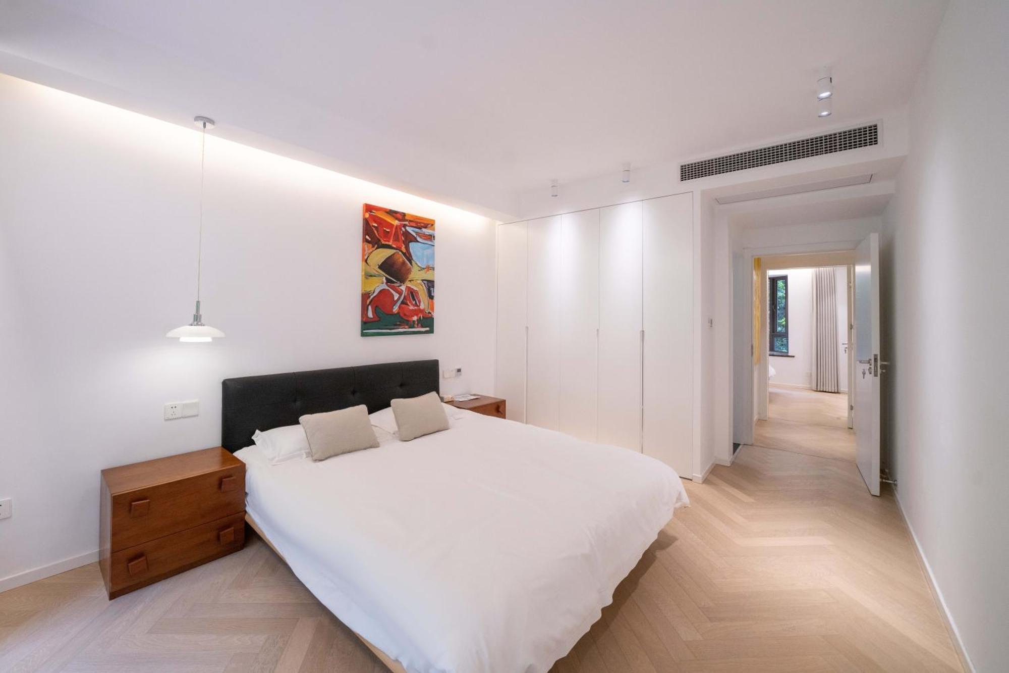 Book And Bed - Sml Center Apartment