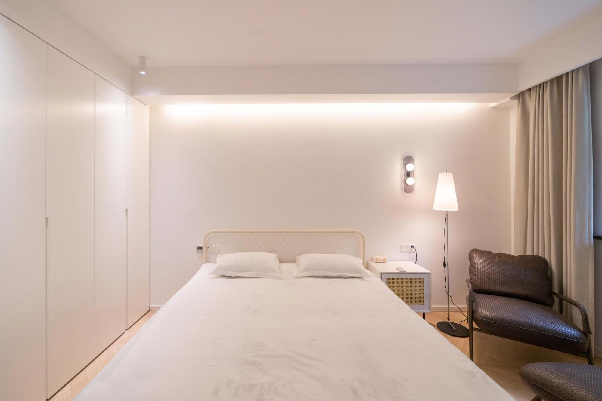 Apartment Book And Bed - Sml Center Shanghai