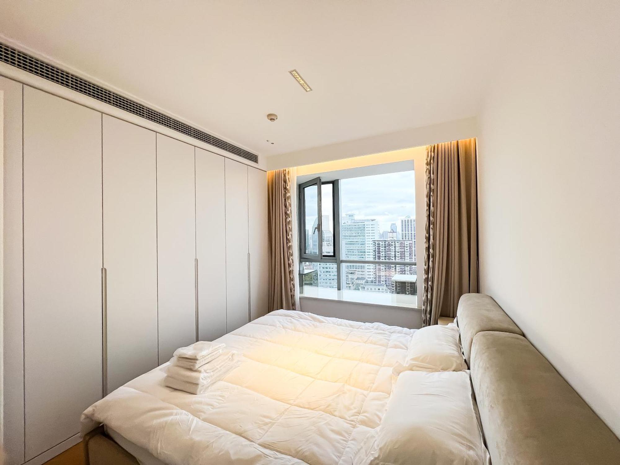 Book And Bed - Sml Center * Shanghai